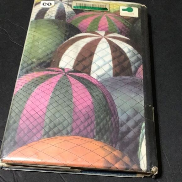 Vintage copy of The Twenty One Balloons cover damage shown - Picture 12 of 12